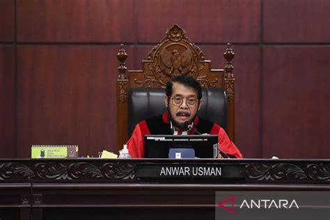 putusan mk tentang usia capres-cawapres